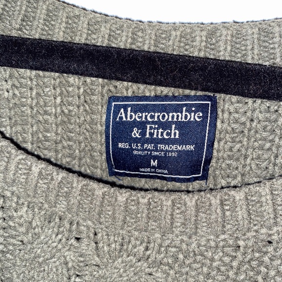 Abercrombie and Fitch Sweater - Picture 4 of 4